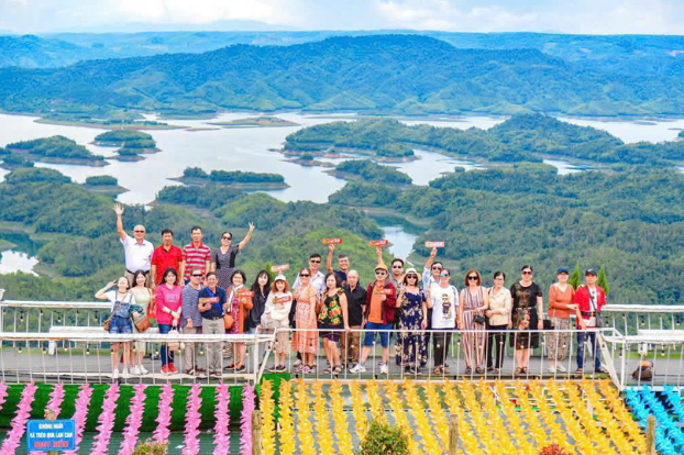 Ford Transit / tương đương