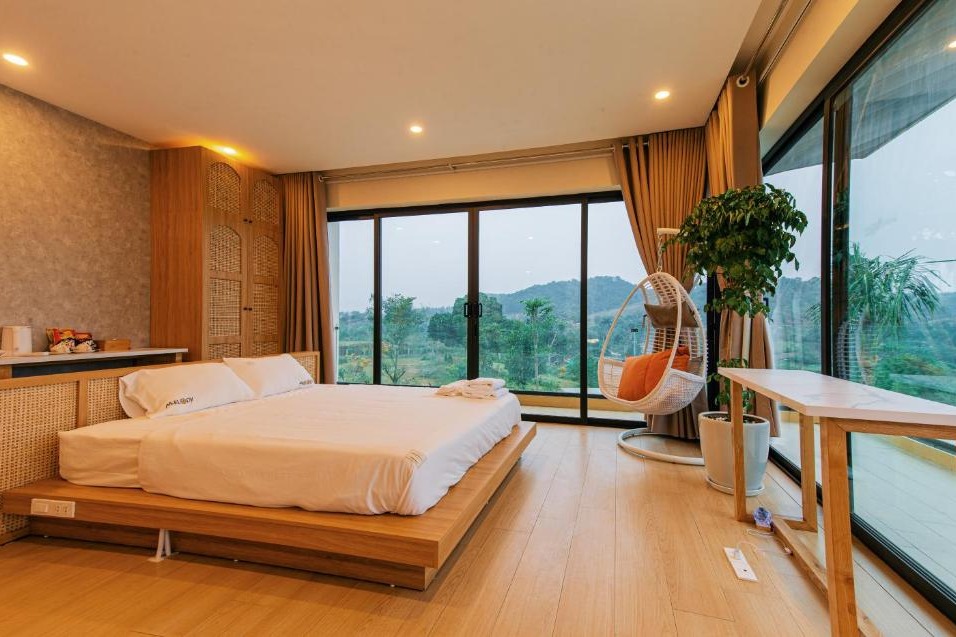 Phòng Deluxe hướng hồ